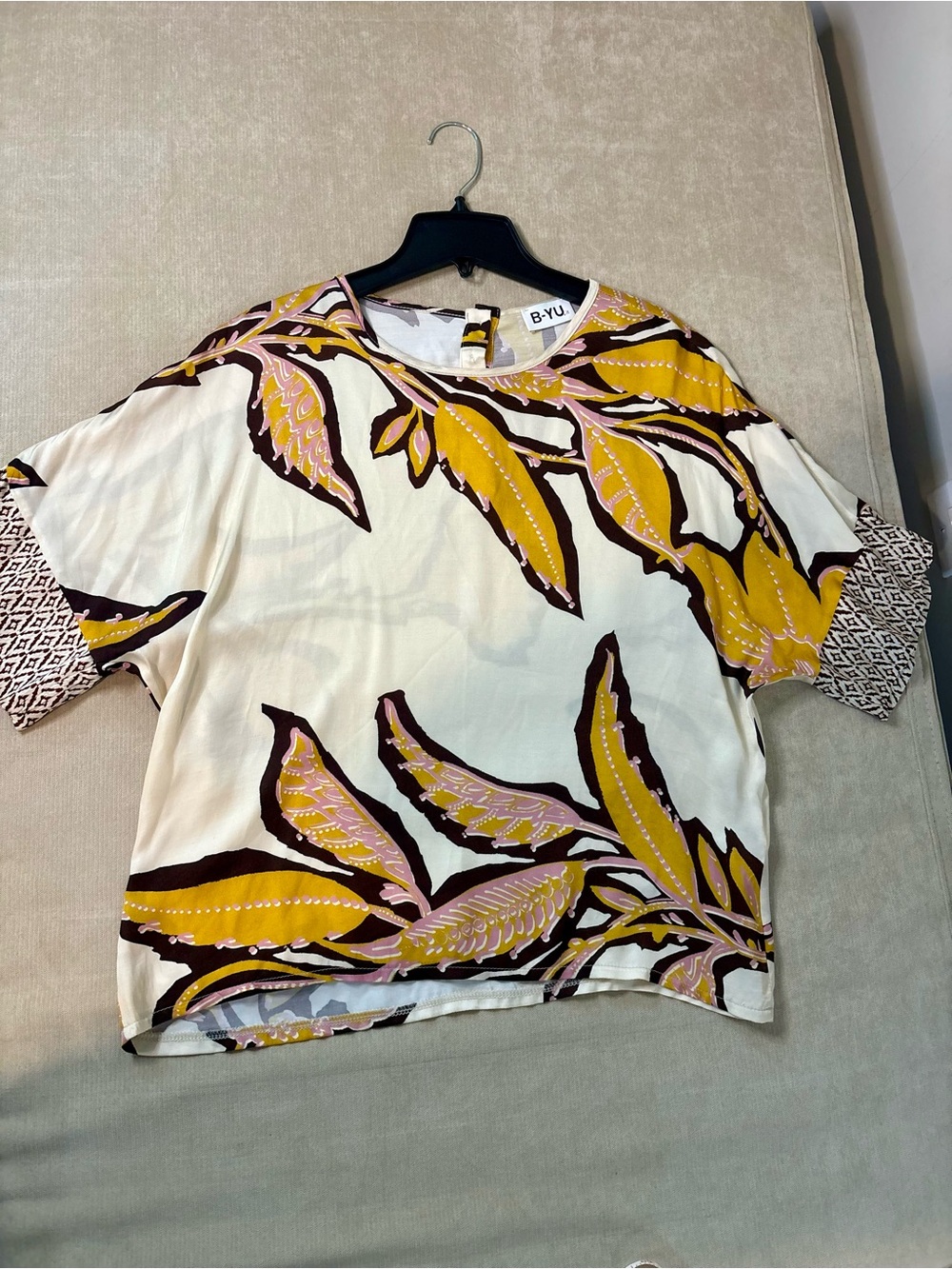 Floral Short Sleeve Top in Cream and Mustard